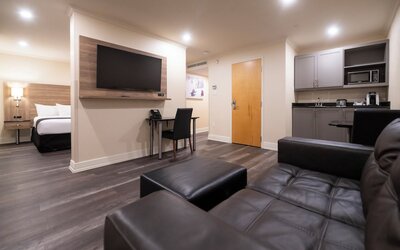 Hotel & Suites Le Dauphin Quebec