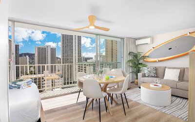 Renovated Pacific Monarch Studio Near Waikiki Beach