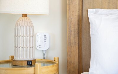 Renovated Pacific Monarch Studio Near Waikiki Beach