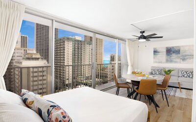 Renovated Pacific Monarch Studio Near Waikiki Beach