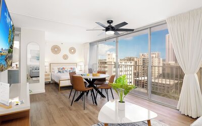 Renovated Pacific Monarch Studio Near Waikiki Beach