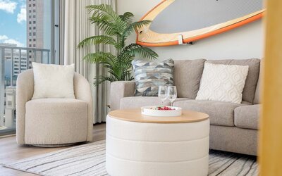Renovated Pacific Monarch Studio Near Waikiki Beach