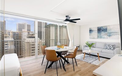 Renovated Pacific Monarch Studio Near Waikiki Beach