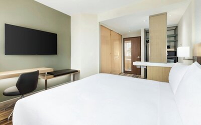 AC Hotel by Marriott Honolulu