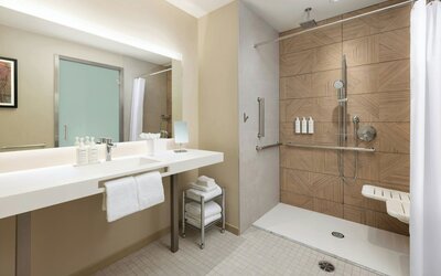 AC Hotel by Marriott Honolulu