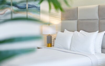 Ocean and City Views at Island Colony Near Waikiki Beach