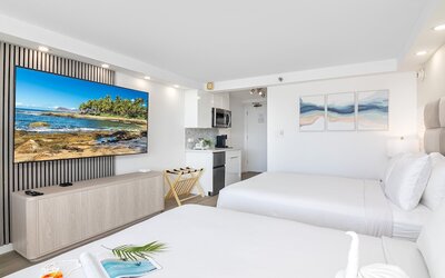 Ocean and City Views at Island Colony Near Waikiki Beach