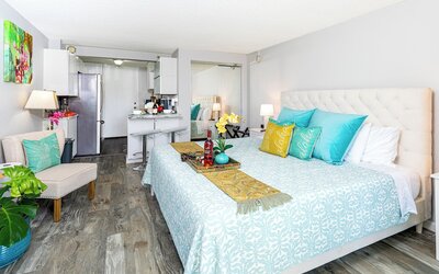Ocean and City Views at Island Colony Near Waikiki Beach