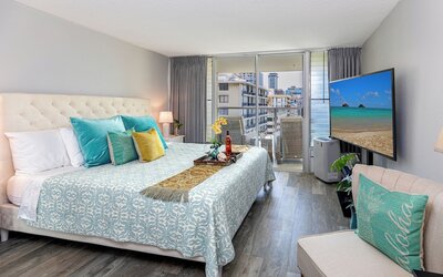 Ocean and City Views at Island Colony Near Waikiki Beach