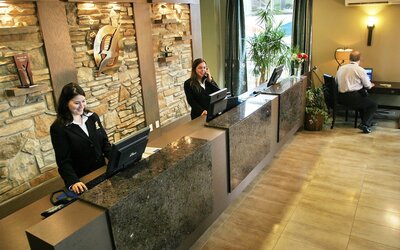 Days Inn by Wyndham Levis