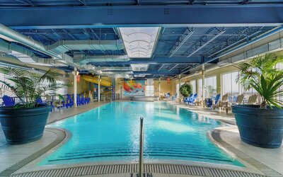 Hôtel Must –  Aéroport de Québec par JARO