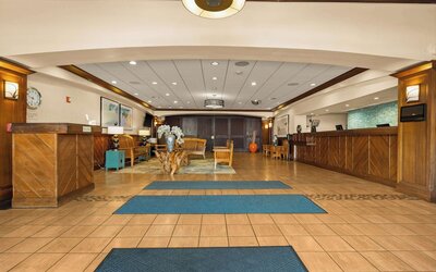 Airport Honolulu Hotel, Trademark Collection by Wyndham