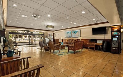 Airport Honolulu Hotel, Trademark Collection by Wyndham