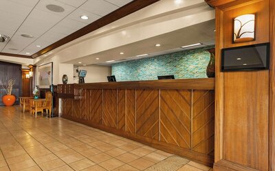 Airport Honolulu Hotel, Trademark Collection by Wyndham