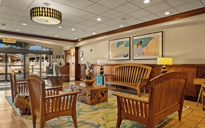 Airport Honolulu Hotel, Trademark Collection by Wyndham