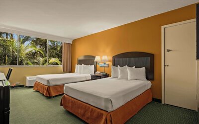 Airport Honolulu Hotel, Trademark Collection by Wyndham