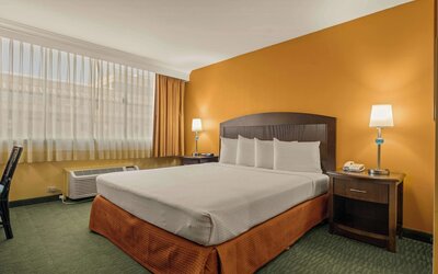 Airport Honolulu Hotel, Trademark Collection by Wyndham