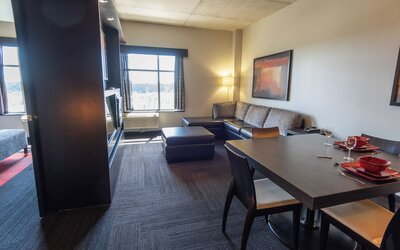 Grand Times Hotel Quebec City Airport