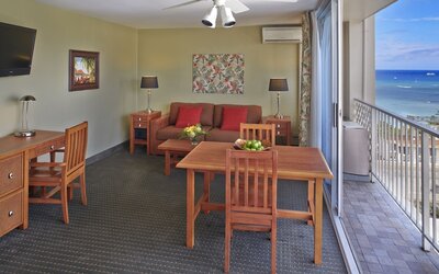 Pacific Monarch Hotel