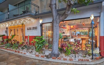 Courtyard by Marriott Waikiki Beach