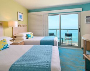 Waikiki Circle Hotel By Castle