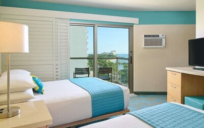 Waikiki Circle Hotel By Castle
