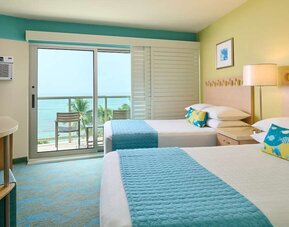 Waikiki Circle Hotel By Castle