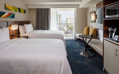 Hilton Garden Inn Waikiki Beach