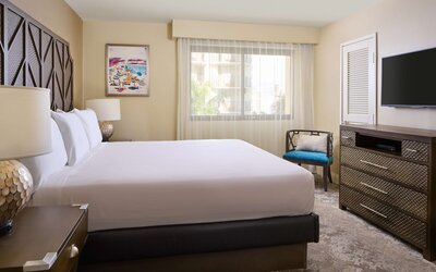 Aston Waikiki Beach Tower