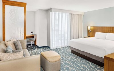 Hyatt Place Waikiki Beach