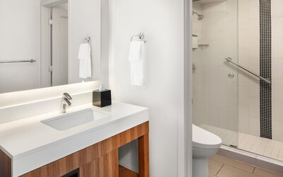Hyatt Place Waikiki Beach
