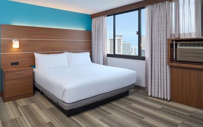 Holiday Inn Express Waikiki by IHG
