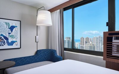 Holiday Inn Express Waikiki by IHG