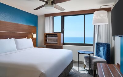 Holiday Inn Express Waikiki by IHG