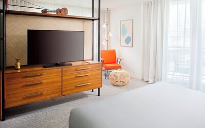 The Laylow Waikiki, Autograph Collection