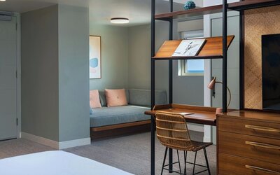 The Laylow Waikiki, Autograph Collection
