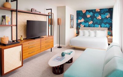 The Laylow Waikiki, Autograph Collection
