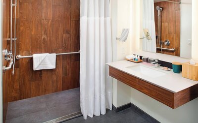 The Laylow Waikiki, Autograph Collection
