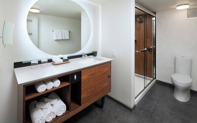 The Laylow Waikiki, Autograph Collection