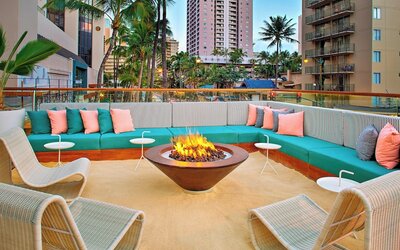The Laylow Waikiki, Autograph Collection