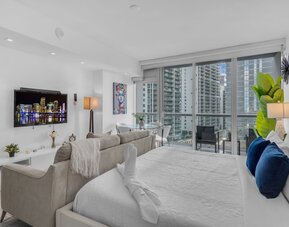 The Club at Brickell Bay