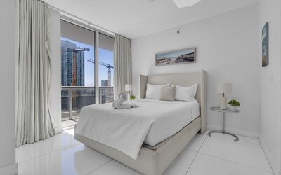 The Club at Brickell Bay