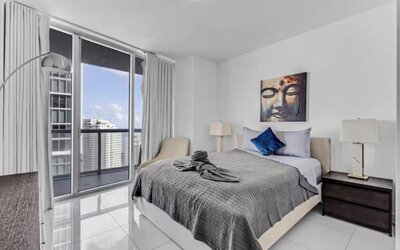 The Club at Brickell Bay