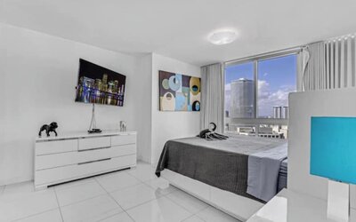 The Club at Brickell Bay