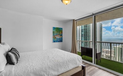 The Club at Brickell Bay