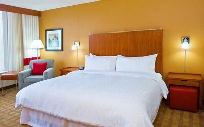 Four Points by Sheraton Winnipeg South