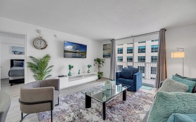 The Club at Brickell Bay