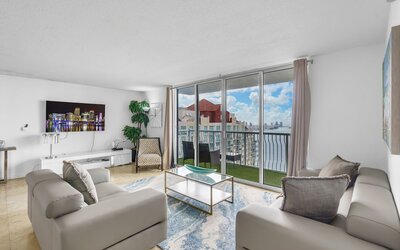 The Club at Brickell Bay