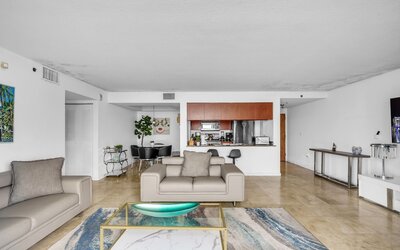 The Club at Brickell Bay