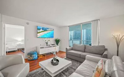 The Club at Brickell Bay